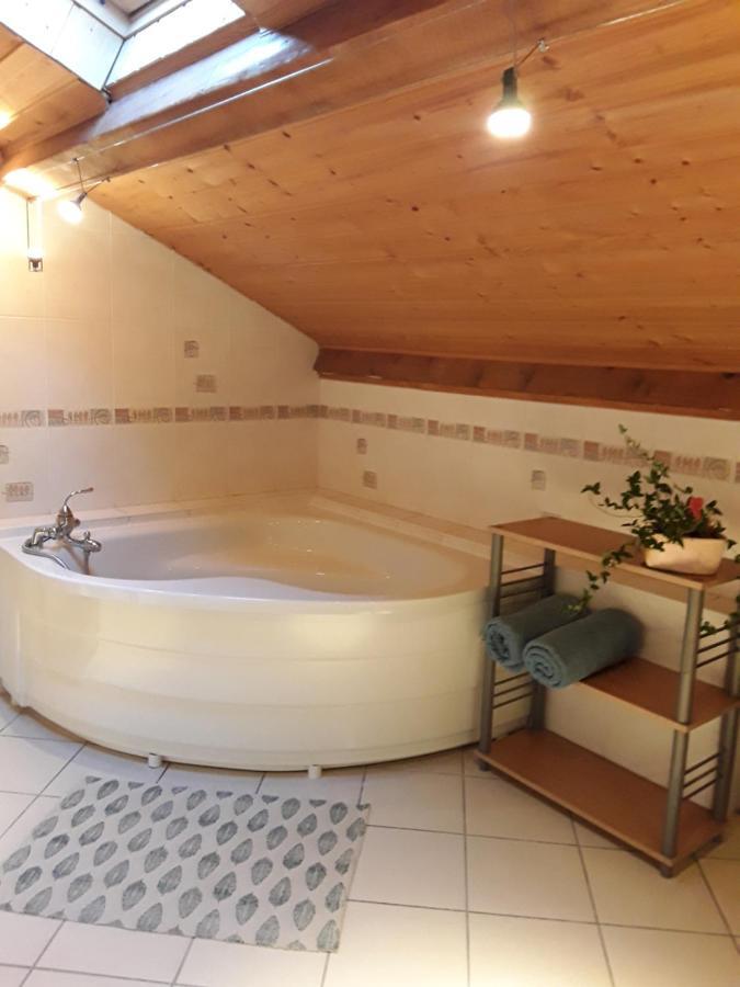 Les Hirondelles Chambres D'Hotes Serres  Buitenkant foto